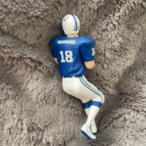 Peyton Manning Football Legends Collectors Series. - Picture 6 of 7